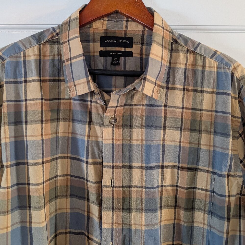 Brand New Banana Republic Button Down